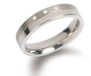 Boccia 0129-03 ring with diamond